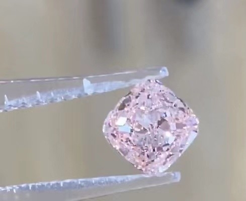 VVS2 Lab Grown Baby Pink Diamonds يتوهم الوردي المكثف وسادة الماس فضفاض